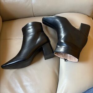 Black booties Journee Collection